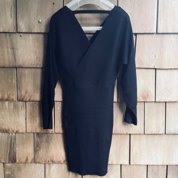 Rosie Harlow Juniors' Surplice-Neck Dolman-Sleeve Dress - Black Beau Size Small - Picture 10 of 14